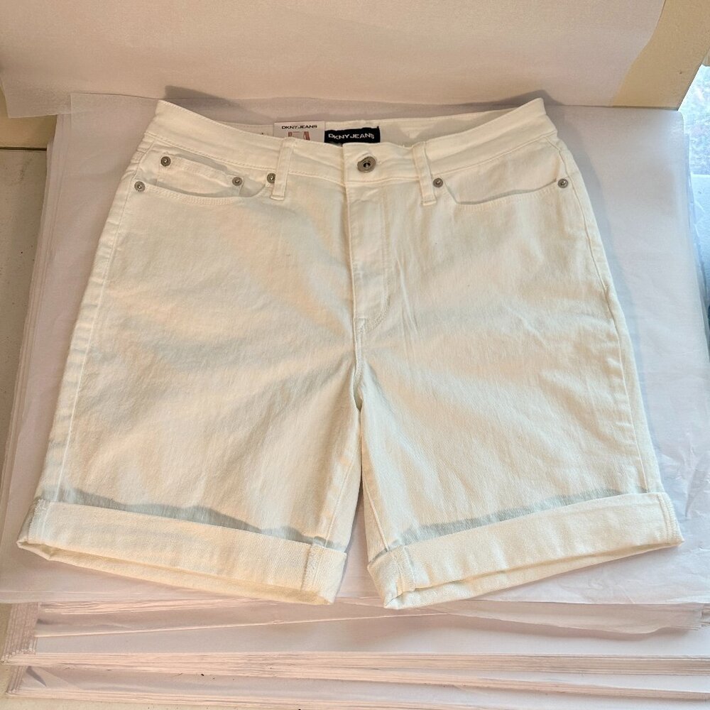 DKNY Jeans Women's Bermuda Short Size 12 White Coastal Beach Stretch boho (NEW)